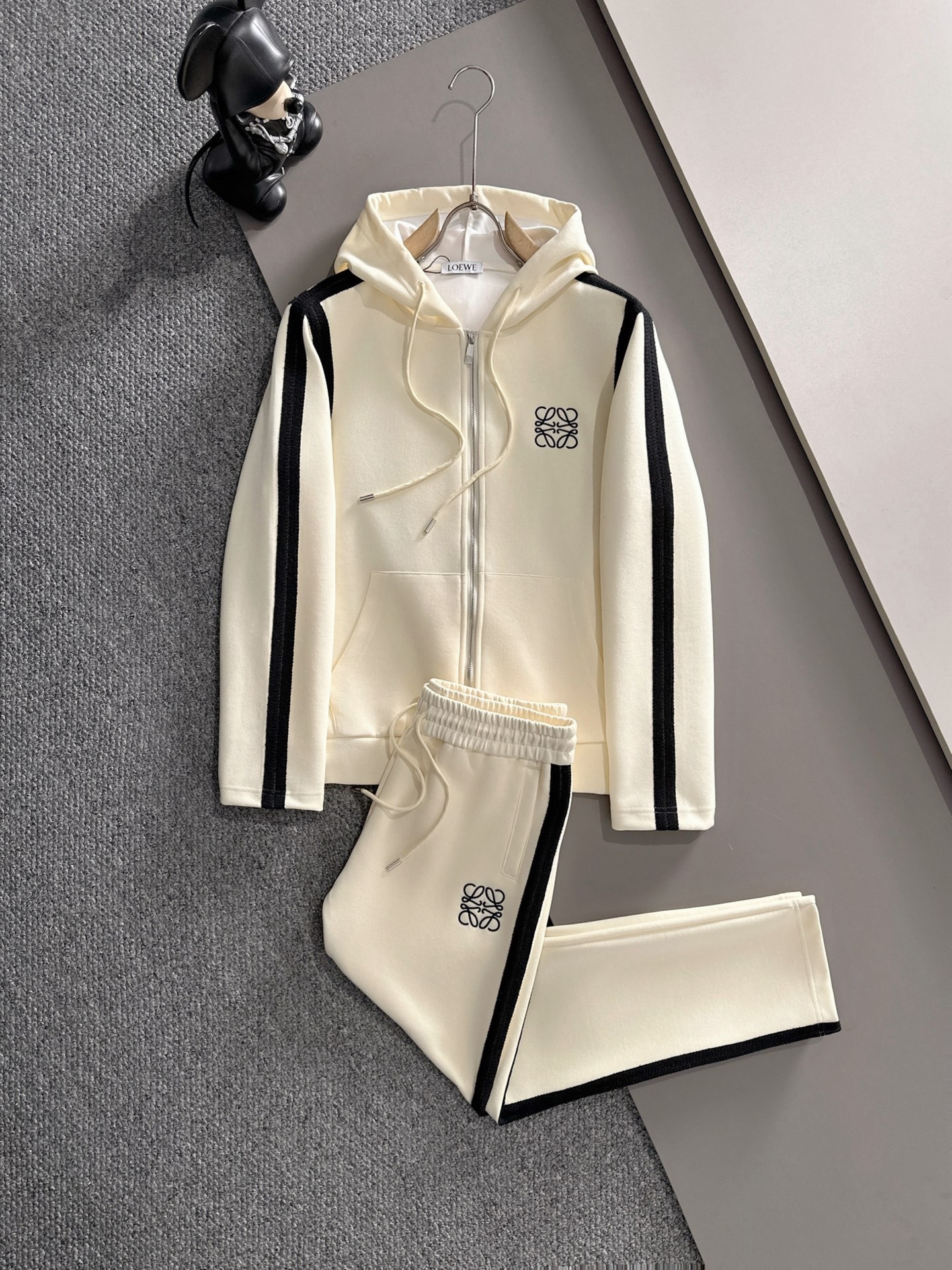 ジバンシィ「Givenchy」 秋冬 メンズ カジュアルスポーツセット