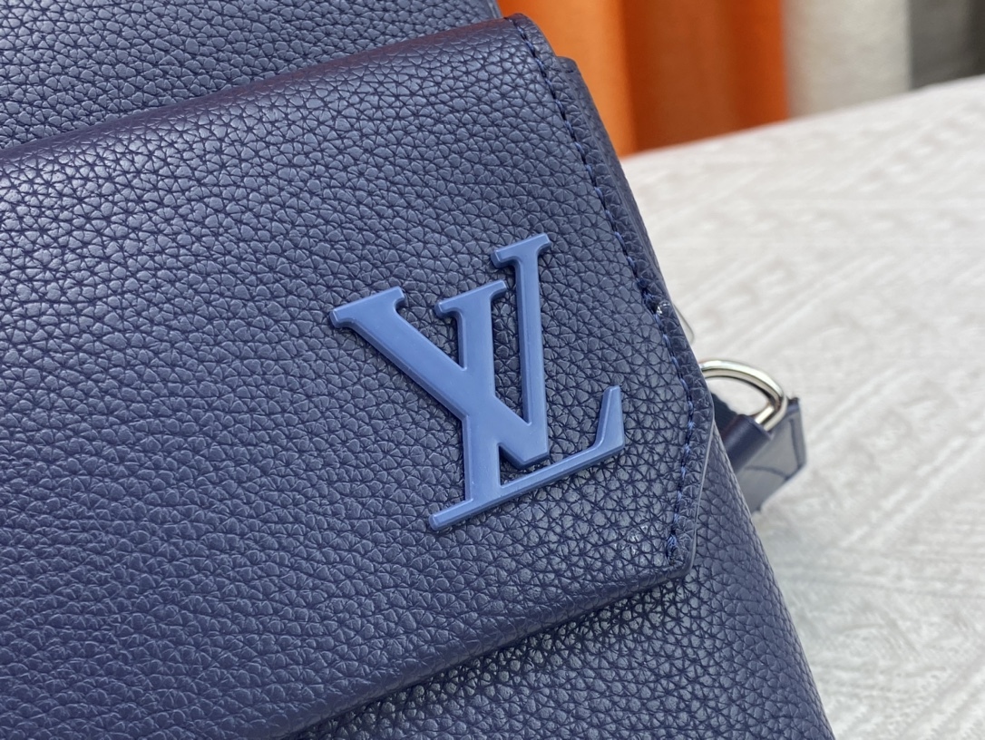ルイ・ヴィトン「Louis Vuitton」 Fastline メッセンジャーバッグ