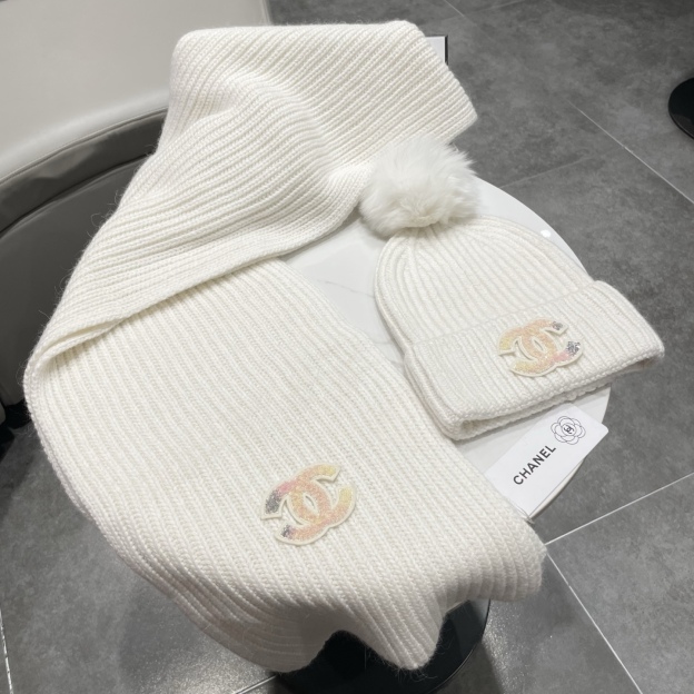 【定番人気】シャネル 秋冬 防寒アクセサリー マフラー＆ハットセット