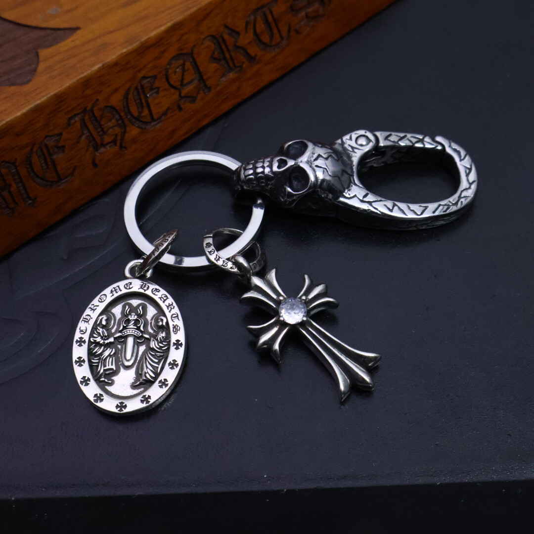 クロムハーツ「Chrome Hearts」キーホルダー＆バッグチャーム - トレンドシンボル