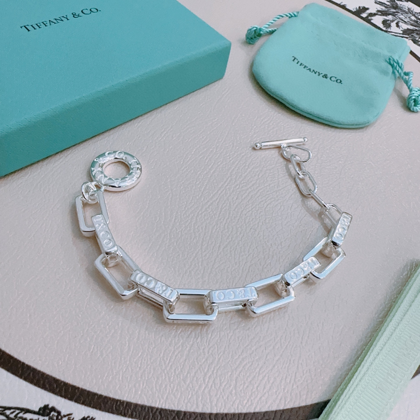 ティファニー「Tiffany & Co.」ポリッシュドシルバーリンク ブレスレット