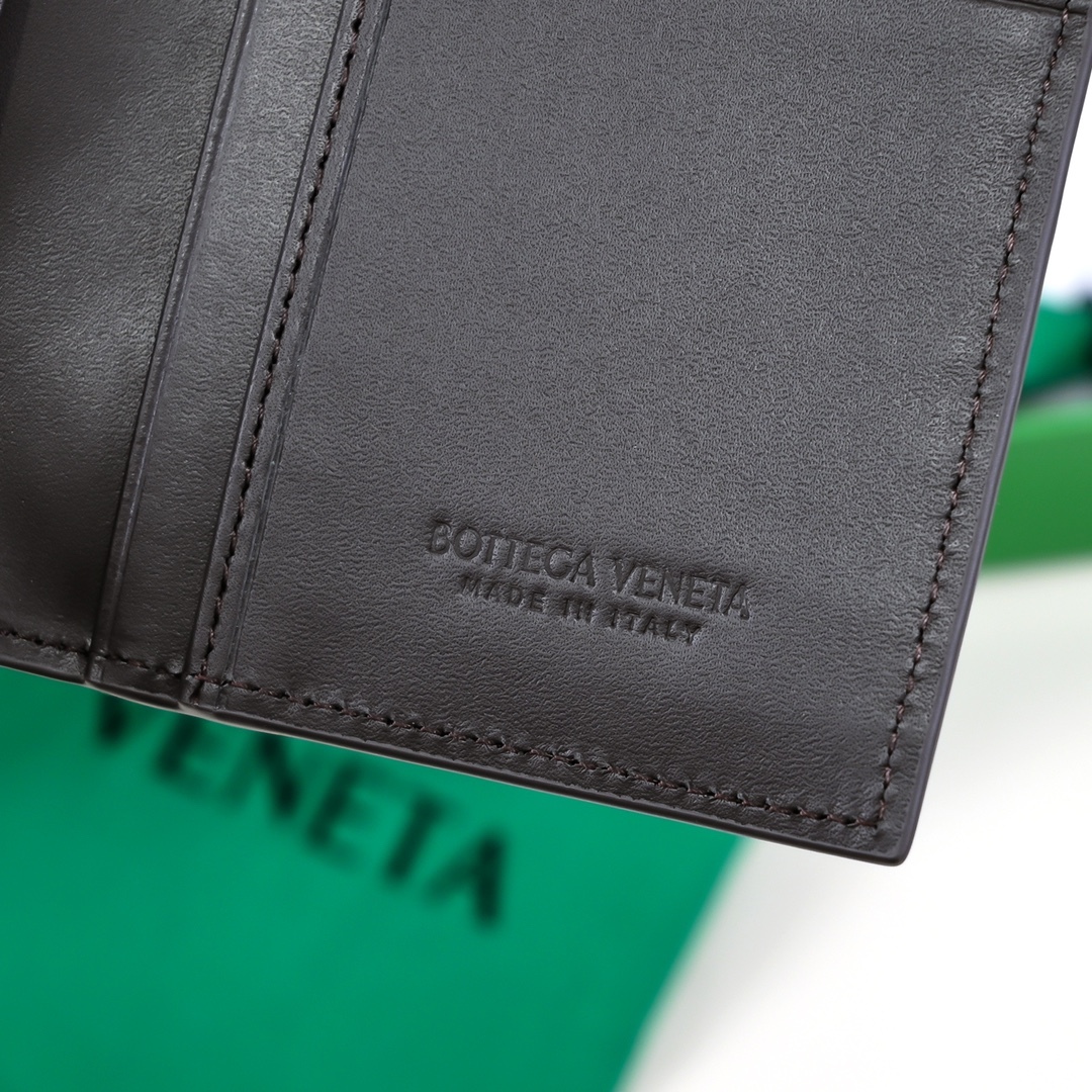 ボッテガ?ヴェネタ「Bottega Veneta」 カセット ロングウォレット