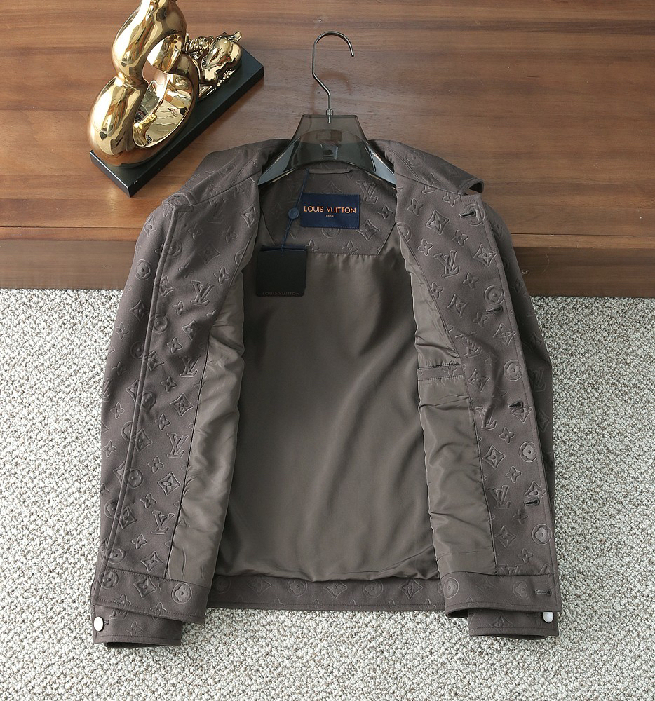 ルイ・ヴィトン「Louis Vuitton」秋冬コレクション クイルテッド ジャケット