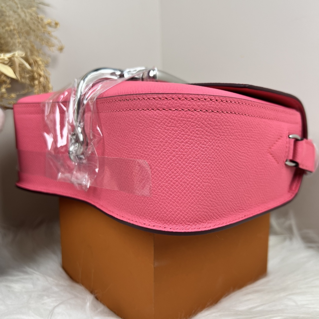 【厳選新入荷】エルメス Della Cavalleria Elan サドル金具クロスボディバッグ「乗馬モチーフ本革ショルダー」