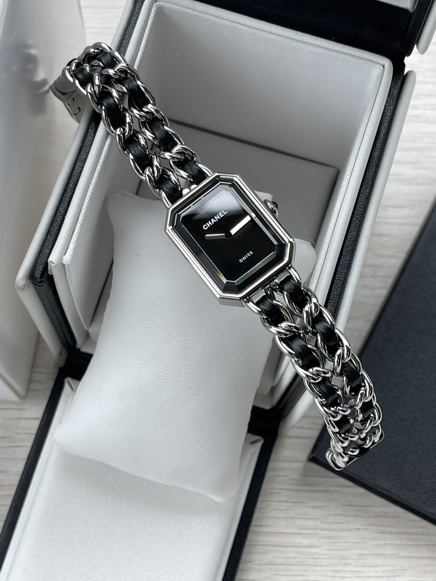 シャネル「Chanel」プルミエール エディション オリジナル 26mm