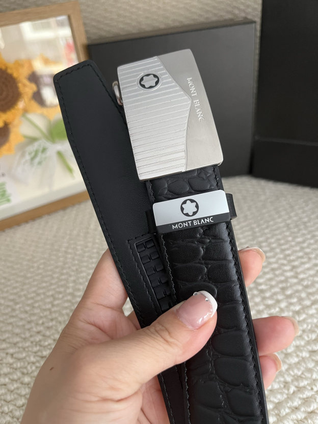 【厳選在庫】Montblanc ビジネスマン正装ベルト「全長約 100cm」