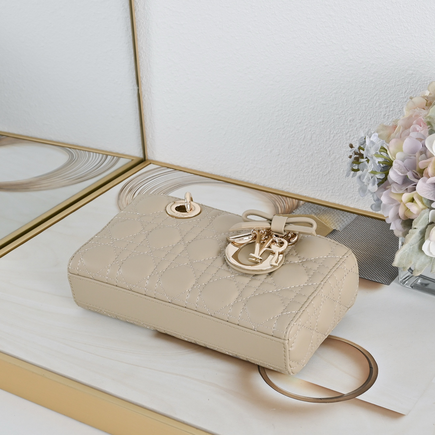 【入手困難品】ディオール レディ ディージョイ ハンドバッグ「Lady D‑Joy Bag」