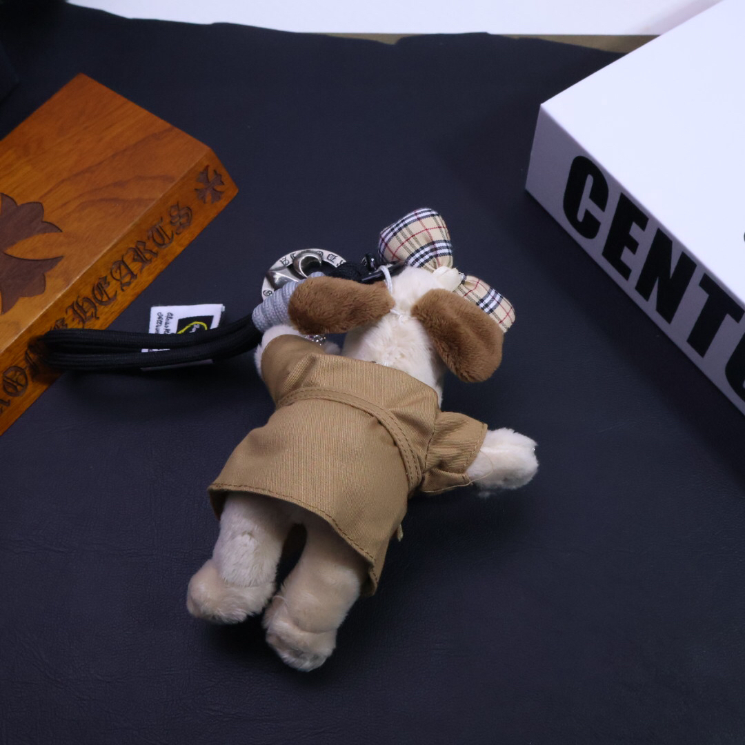 クロムハーツ「Chrome Hearts」バッグチャーム - すべてのトレンドバッグに合わせて、クールでキュートなスタイルを