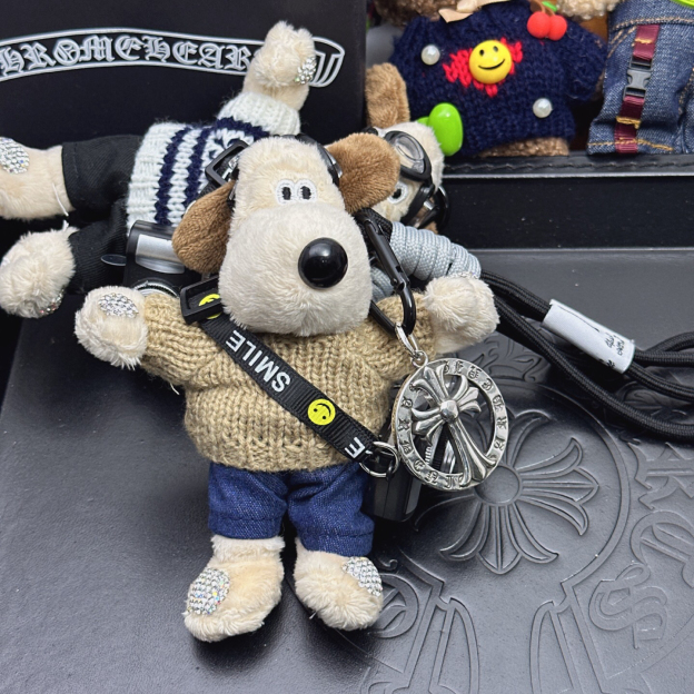 クロムハーツ「Chrome Hearts」バッグチャーム - すべてのトレンドバッグに合わせて、クールでキュートなスタイルを