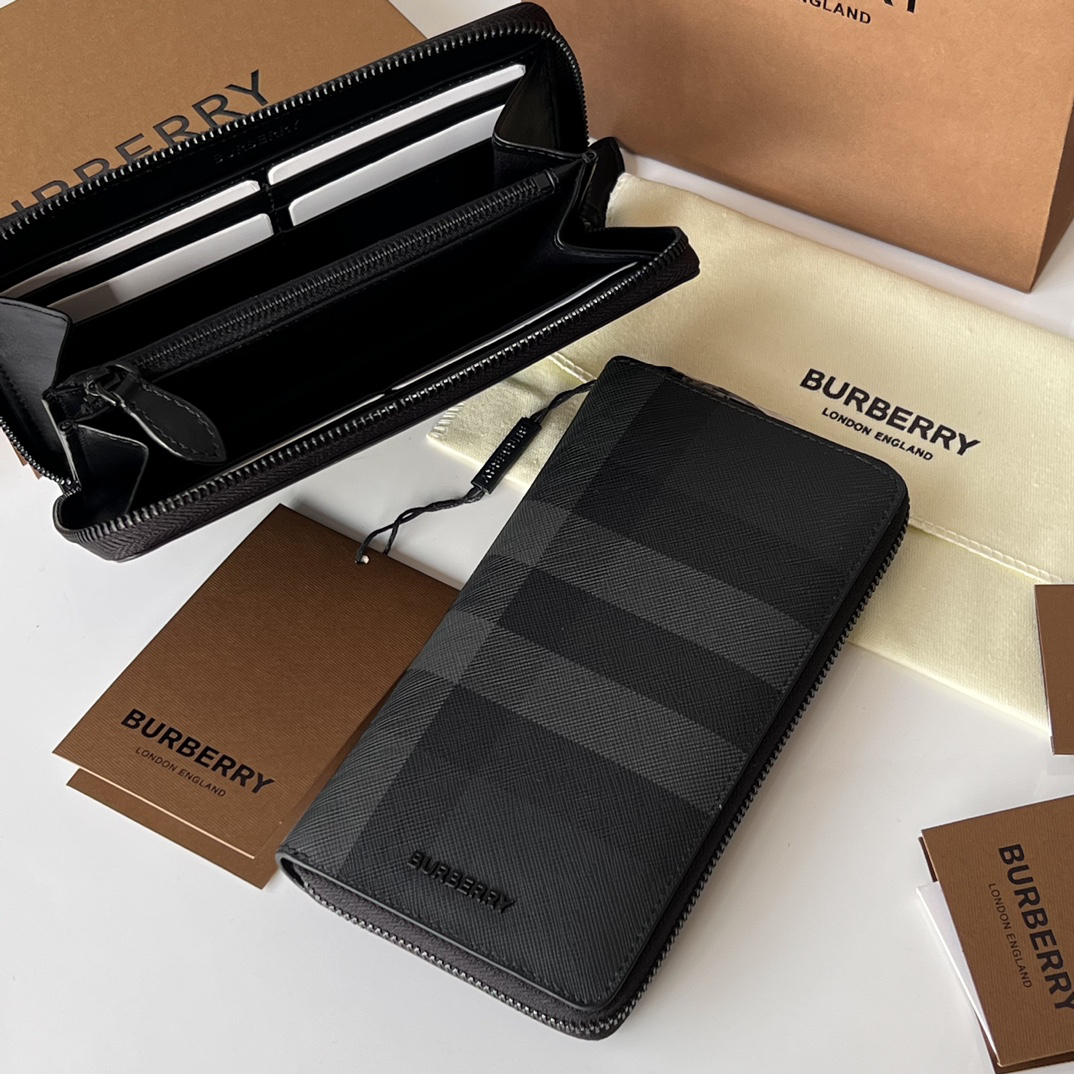 バーバリー「Burberry」ロンドン チェーン ジップ ウォレット