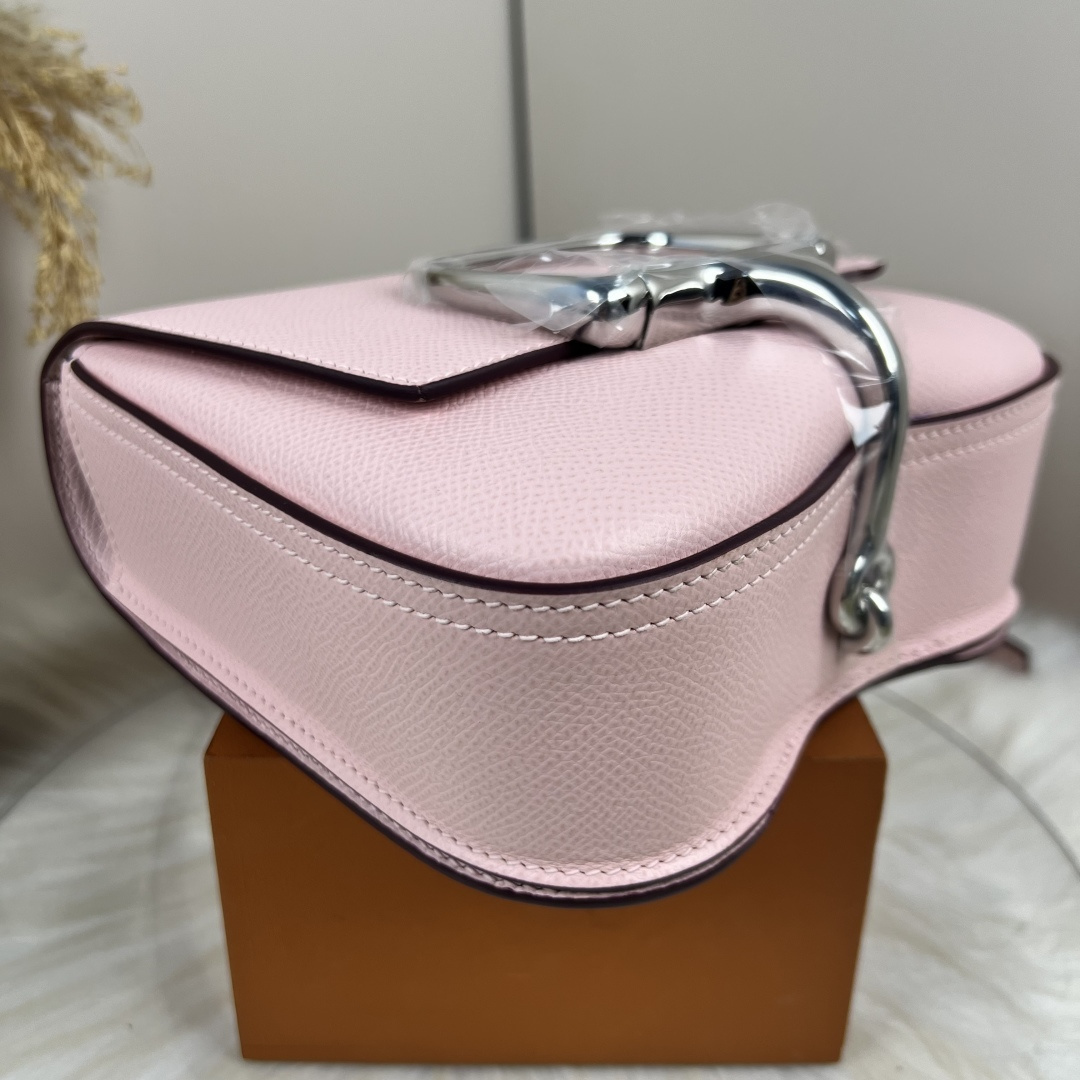【厳選新入荷】エルメス Della Cavalleria Mini サドル金具クロスボディバッグ「乗馬モチーフ本革ショルダー」