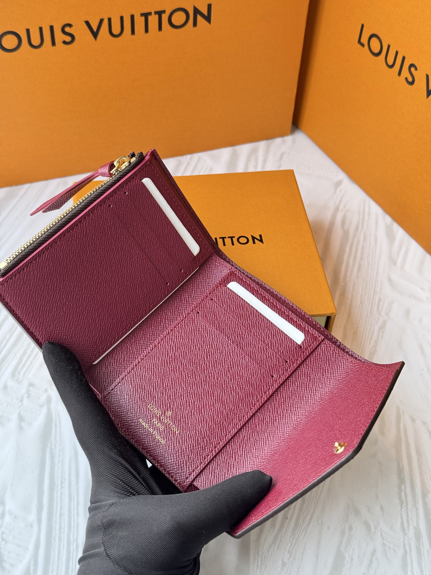 ルイ・ヴィトン(Louis Vuitton) ポルトフォイユ・ヴィクトリーヌ