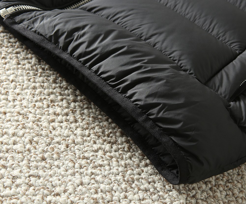 グッチ「Gucci」秋冬ダウンジャケット スタンドカラー