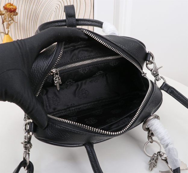 クロムハーツ「Chrome Hearts」ミニハンドバッグ