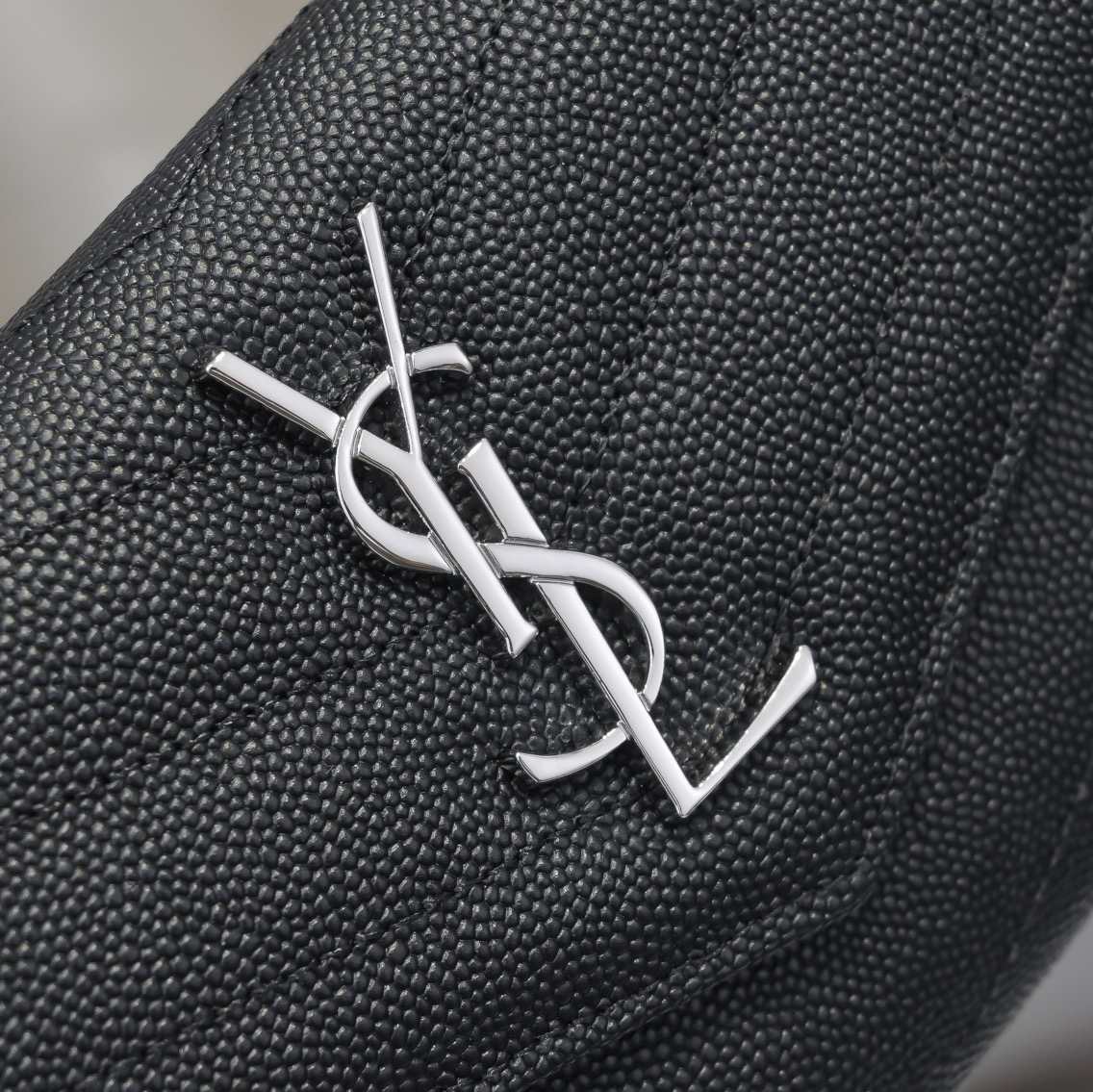 サンローラン「Saint Laurent」カサンドラ マトラッセ ラージ フラップウォレット