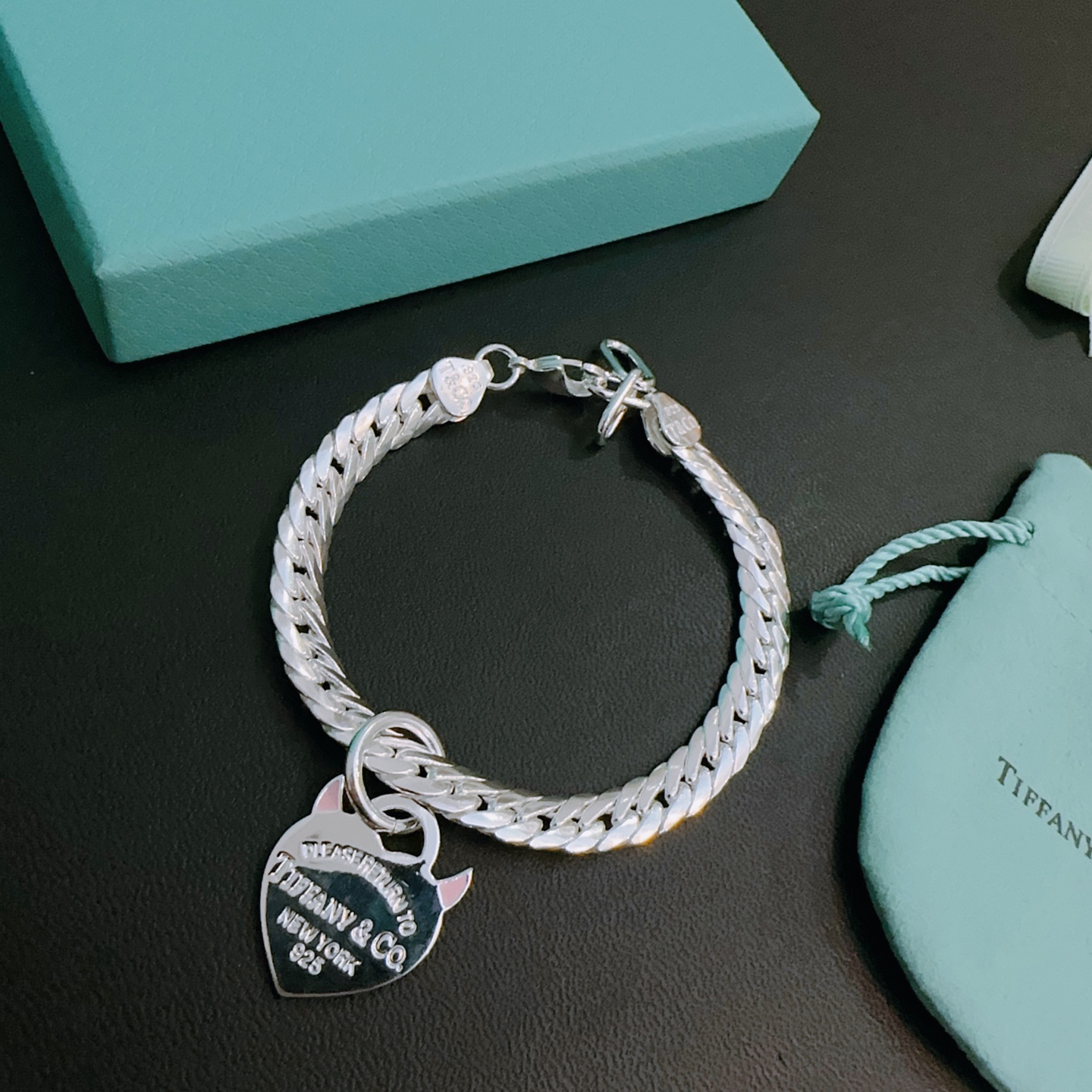 ティファニー「Tiffany & Co.」ポリッシュドシルバーリンク ブレスレット