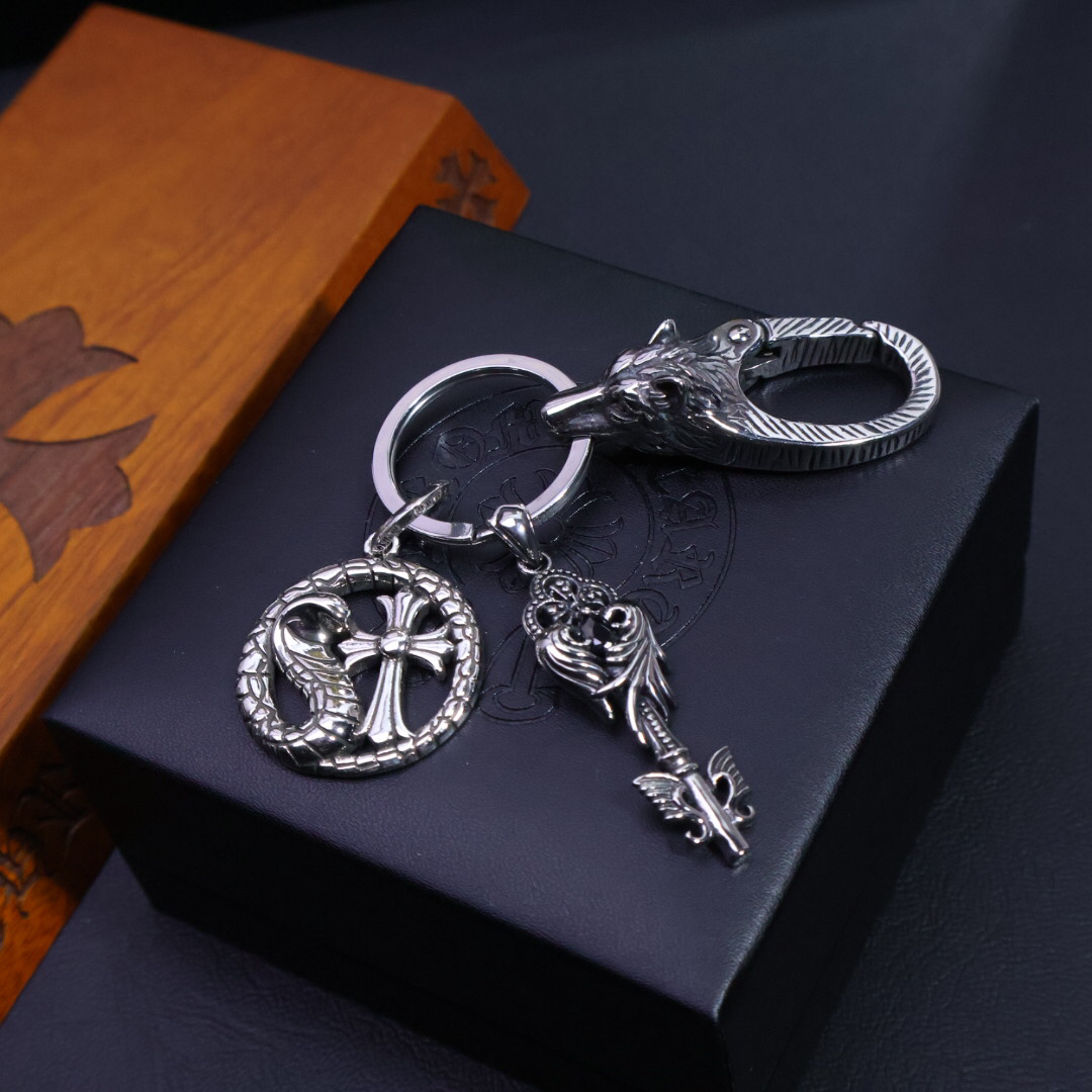 クロムハーツ「Chrome Hearts」キーホルダー＆バッグチャーム - トレンドシンボル