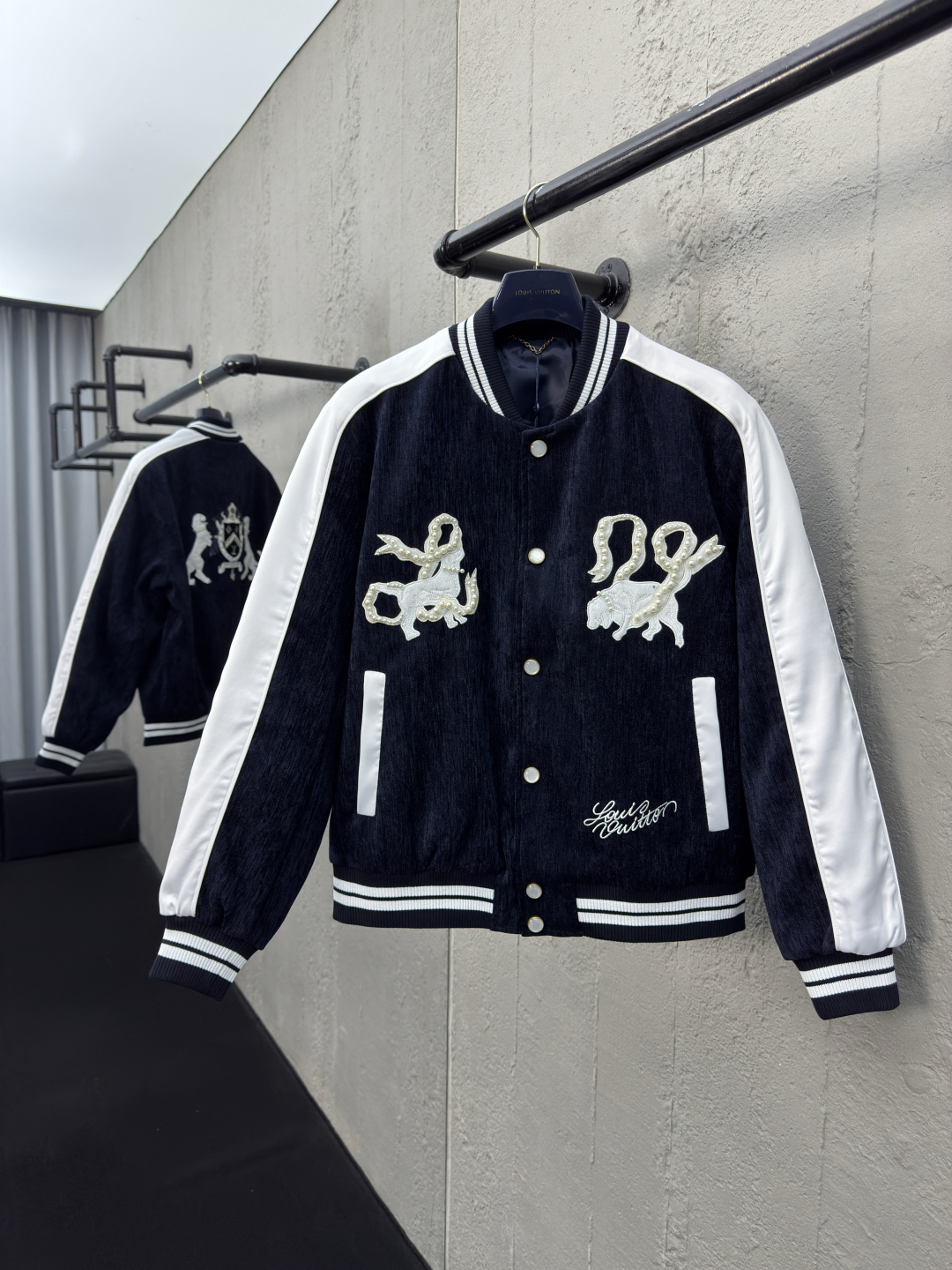 ルイ・ヴィトン「Louis Vuitton」モダンベースボールジャケット