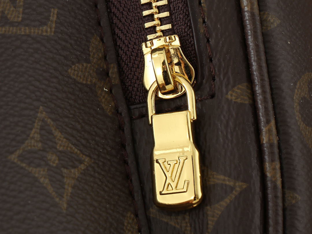 ルイ・ヴィトン「Louis Vuitton」モンズーリ バックパック