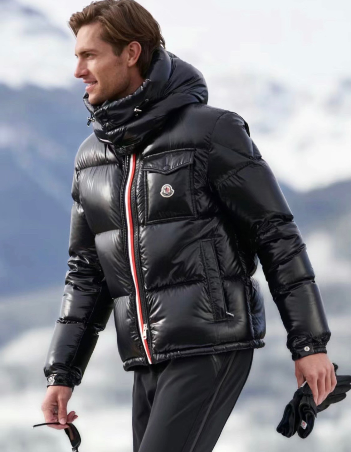 モンクレール メンズ 三色織りテープカラーストライプショートダウンジャケット