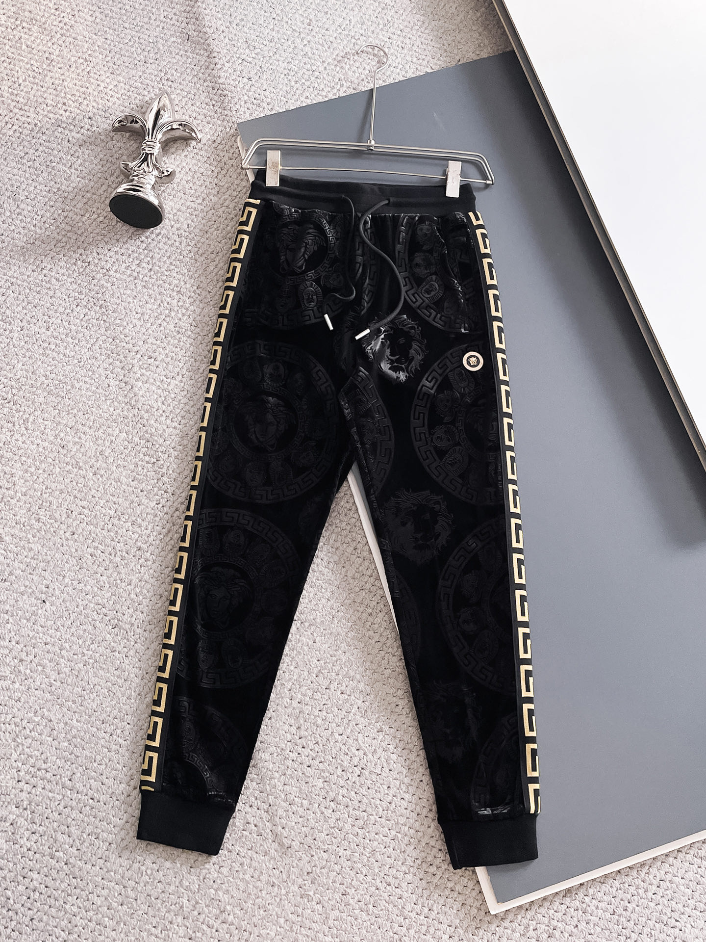 ヴァレンティノ「Valentino」秋冬 メンズ カジュアルスポーツセット