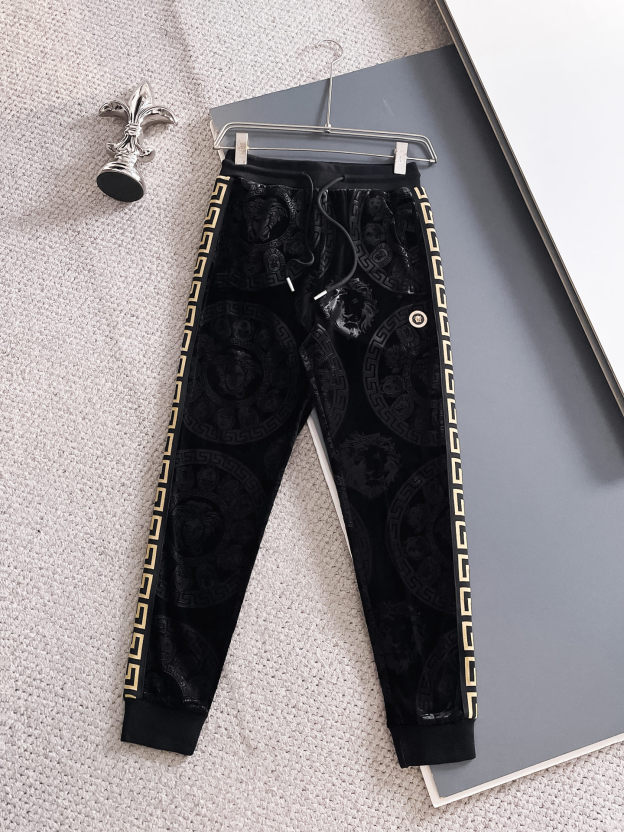 ヴァレンティノ「Valentino」秋冬 メンズ カジュアルスポーツセット