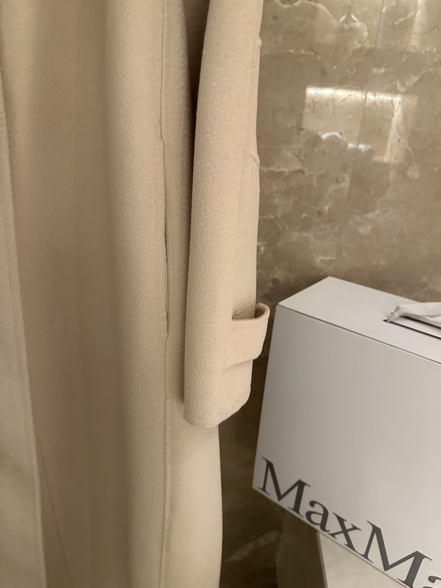 エルメス「Hermès」ラグジュアリーカシミアコート