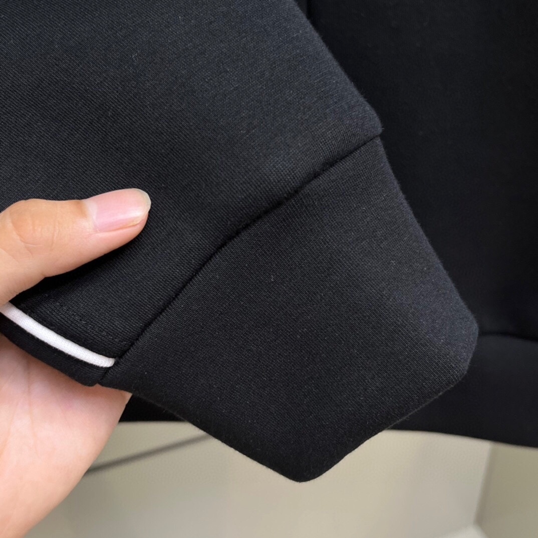 プラダ「Prada」メンズ  カジュアルスポーツセット