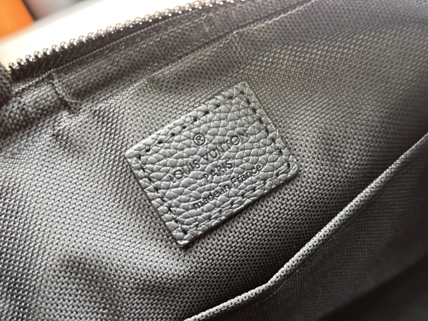 ルイ・ヴィトン「Louis Vuitton」新作 Trio メッセンジャーバッグ