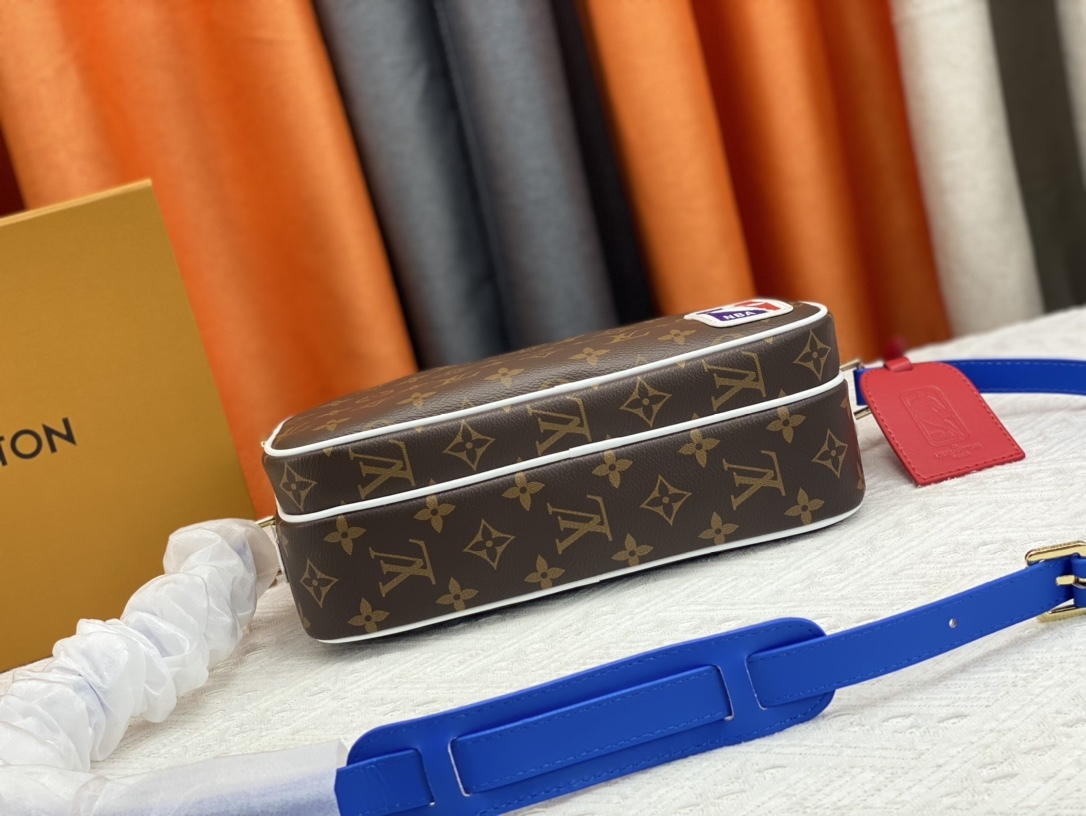 ルイ・ヴィトン「Louis Vuitton x NBA」Nil コラボメッセンジャーバッグ