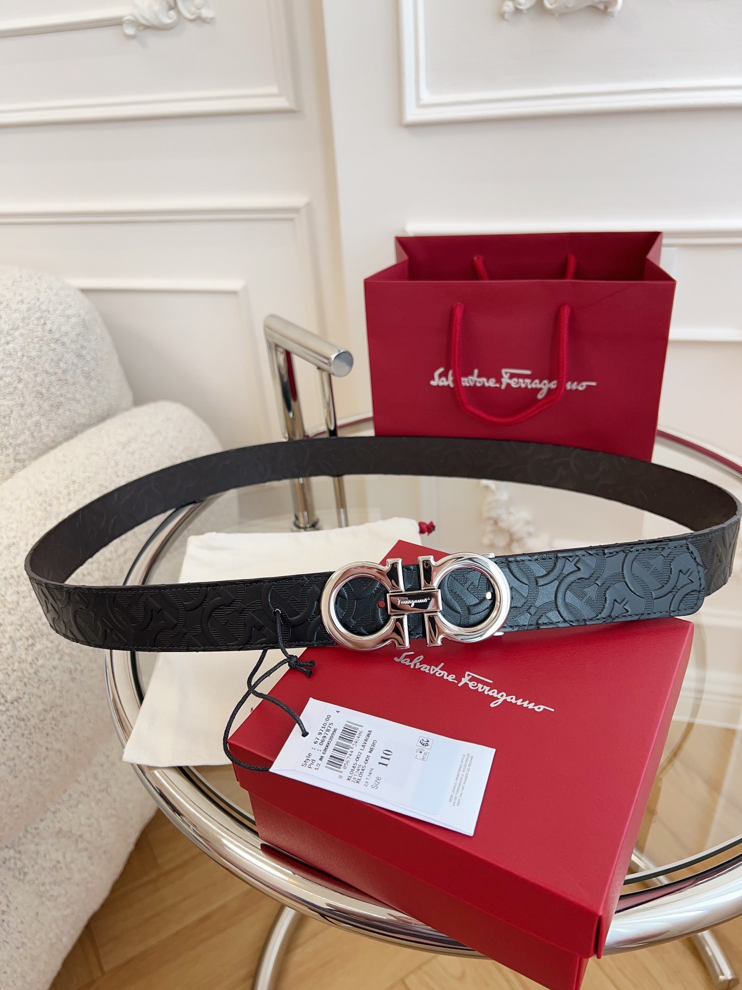 【新規倉庫入り】Salvatore Ferragamo 職人仕上げ高級ベルト「全長約 100cm」