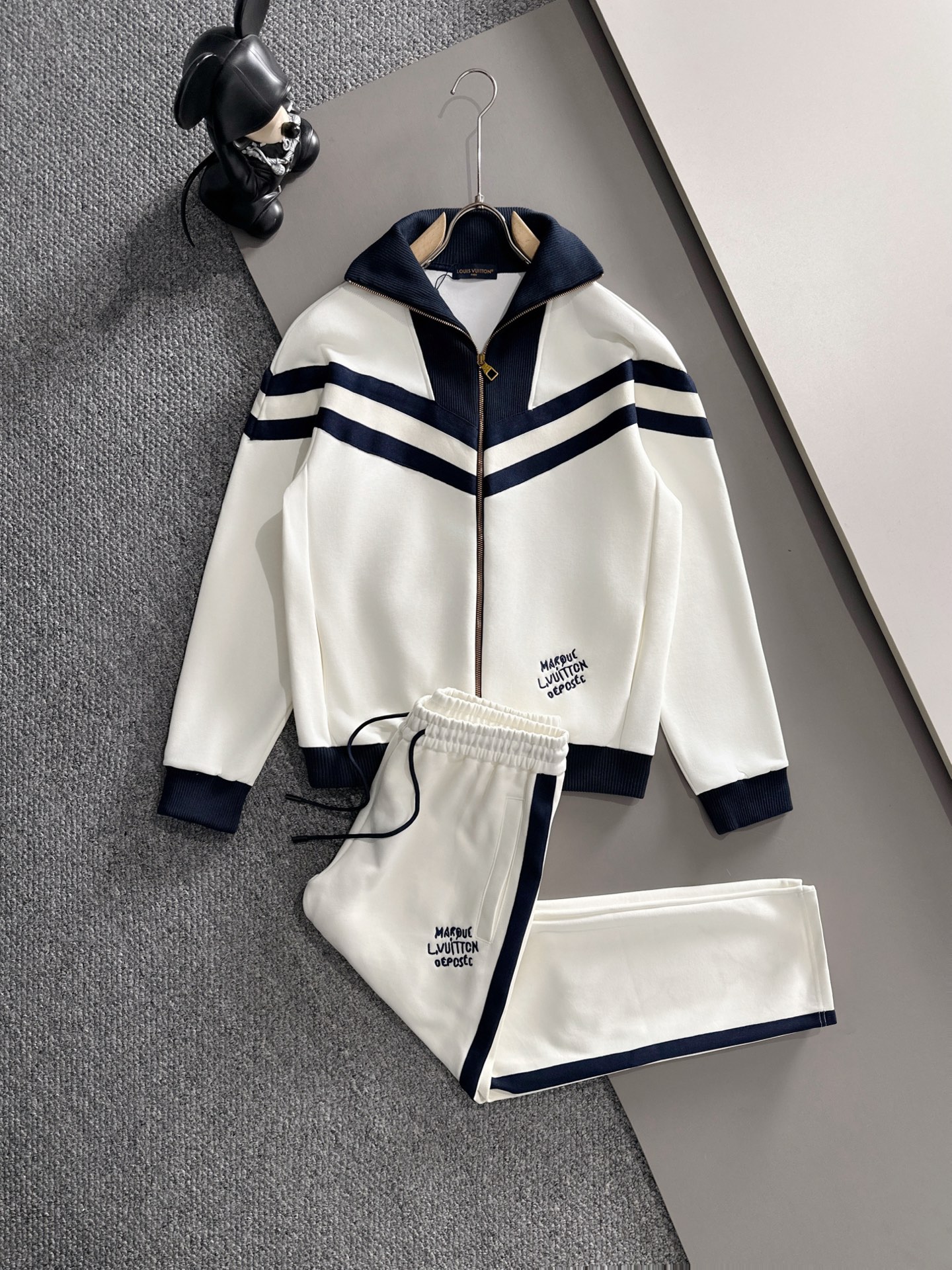 ルイ・ヴィトン「Louis Vuitton」秋冬 メンズ  カジュアルスポーツセット