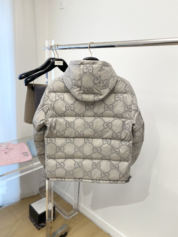 グッチ「Gucci」秋冬フード付きダウンジャケット