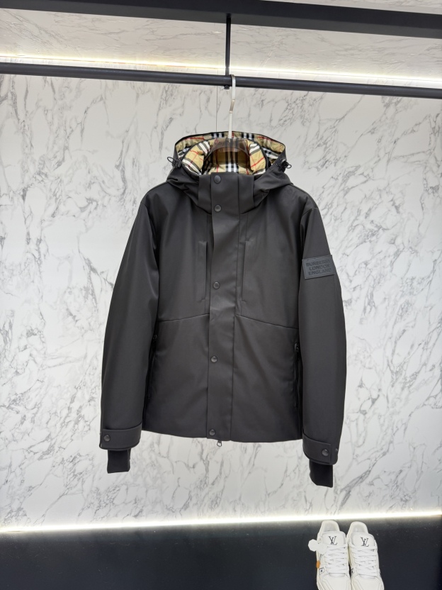 バーバリー「Burberry」秋冬フード付き防寒ダウンジャケット