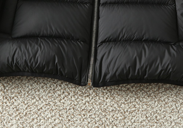 グッチ「Gucci」秋冬ダウンジャケット スタンドカラー