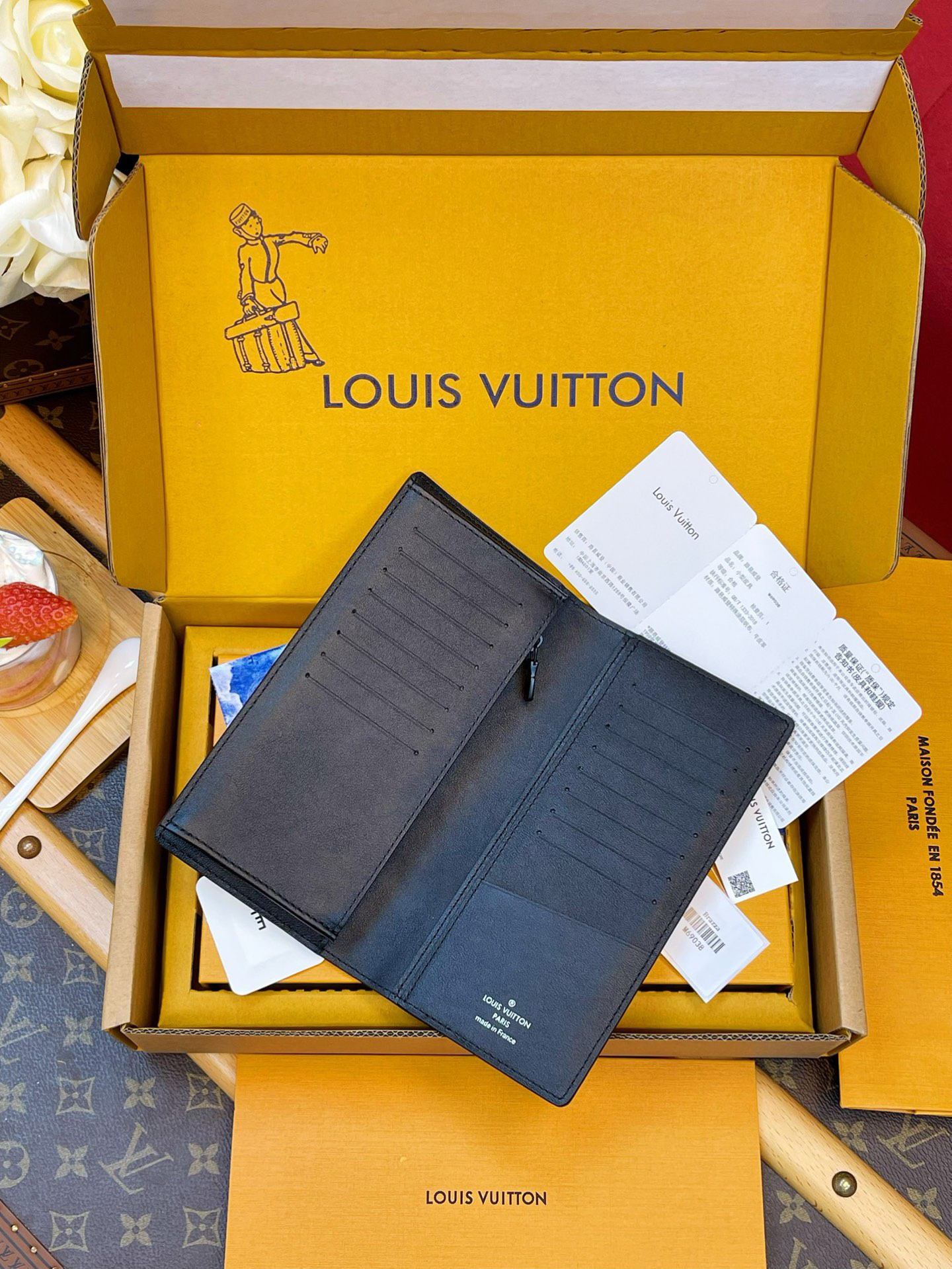 ルイ・ヴィトン ブラザ 二つ折り長財布