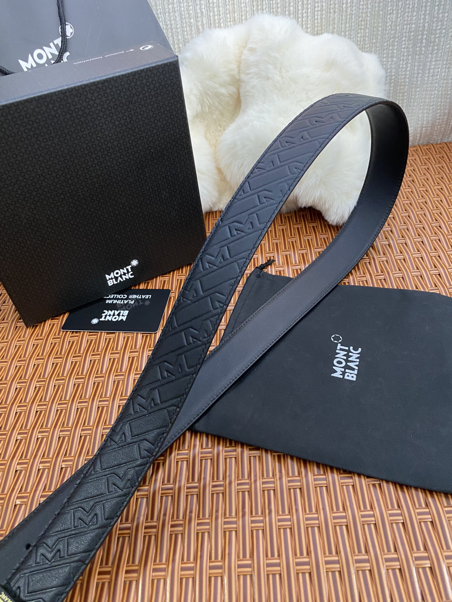 【厳選在庫】Montblanc ビジネスマン正装ベルト「全長約 100cm」