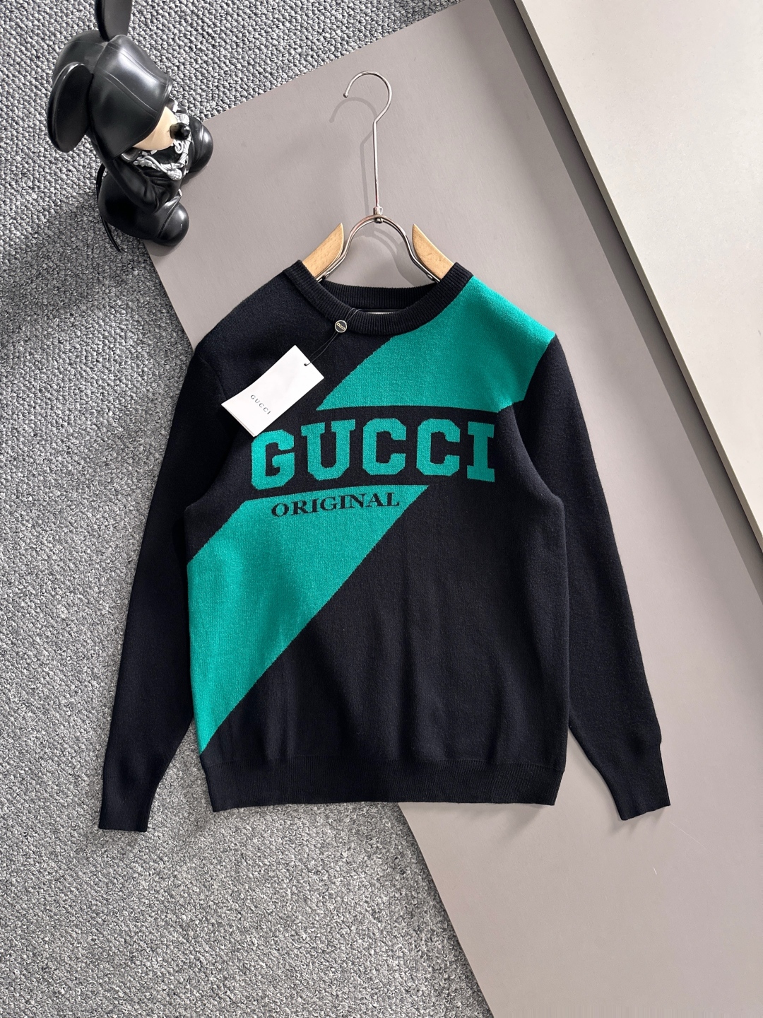 グッチ「Gucci」秋冬ウール混紡丸首プルオーバーニットセーター