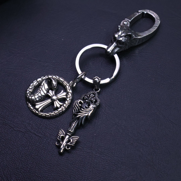 クロムハーツ「Chrome Hearts」キーホルダー＆バッグチャーム - トレンドシンボル