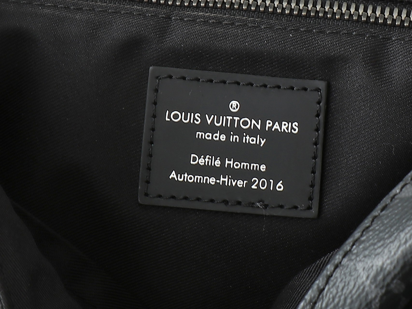 ルイ・ヴィトン「Louis Vuitton」ボード ミディアム メッセンジャーバッグ