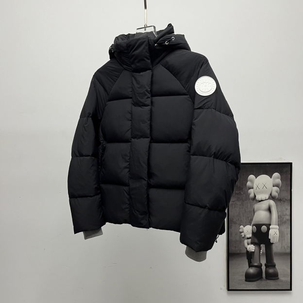 カナダグース フード付きファー付きダウンジャケット 男女兼用