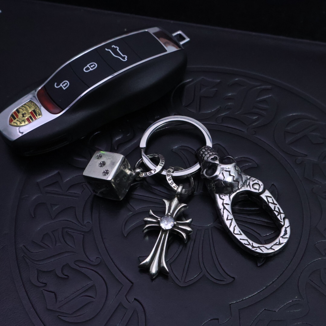 クロムハーツ「Chrome Hearts」キーホルダー＆バッグチャーム - トレンドシンボル