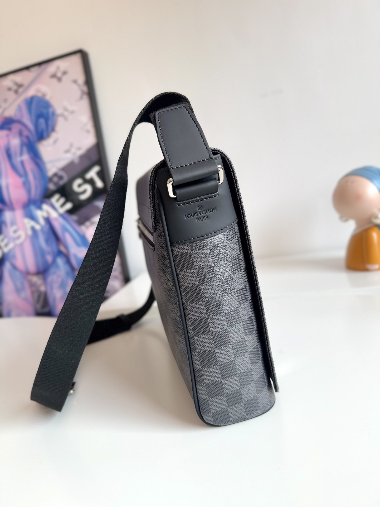 ルイ・ヴィトン「Louis Vuitton」ディストリクト メッセンジャーバッグ