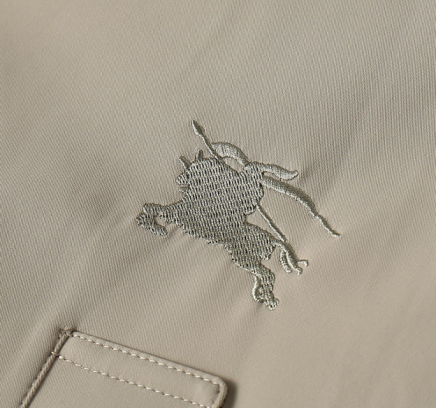 バーバリー「Burberry」秋冬 クイルティッドダウンジャケット