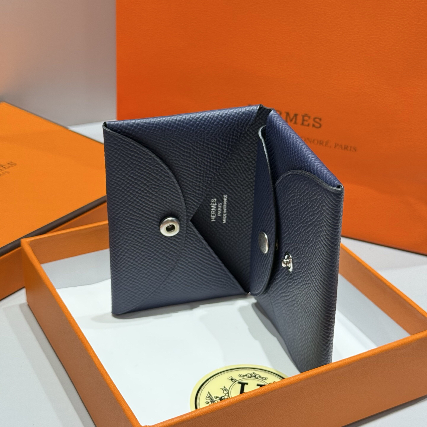 【限定新入荷】エルメス Calvi Duo 二層仕様カードケース「薄型収納」
