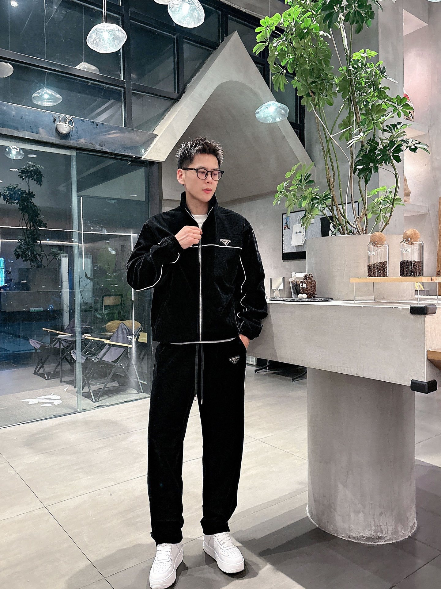 プラダ「Prada」秋冬 メンズ  カジュアルスポーツセット