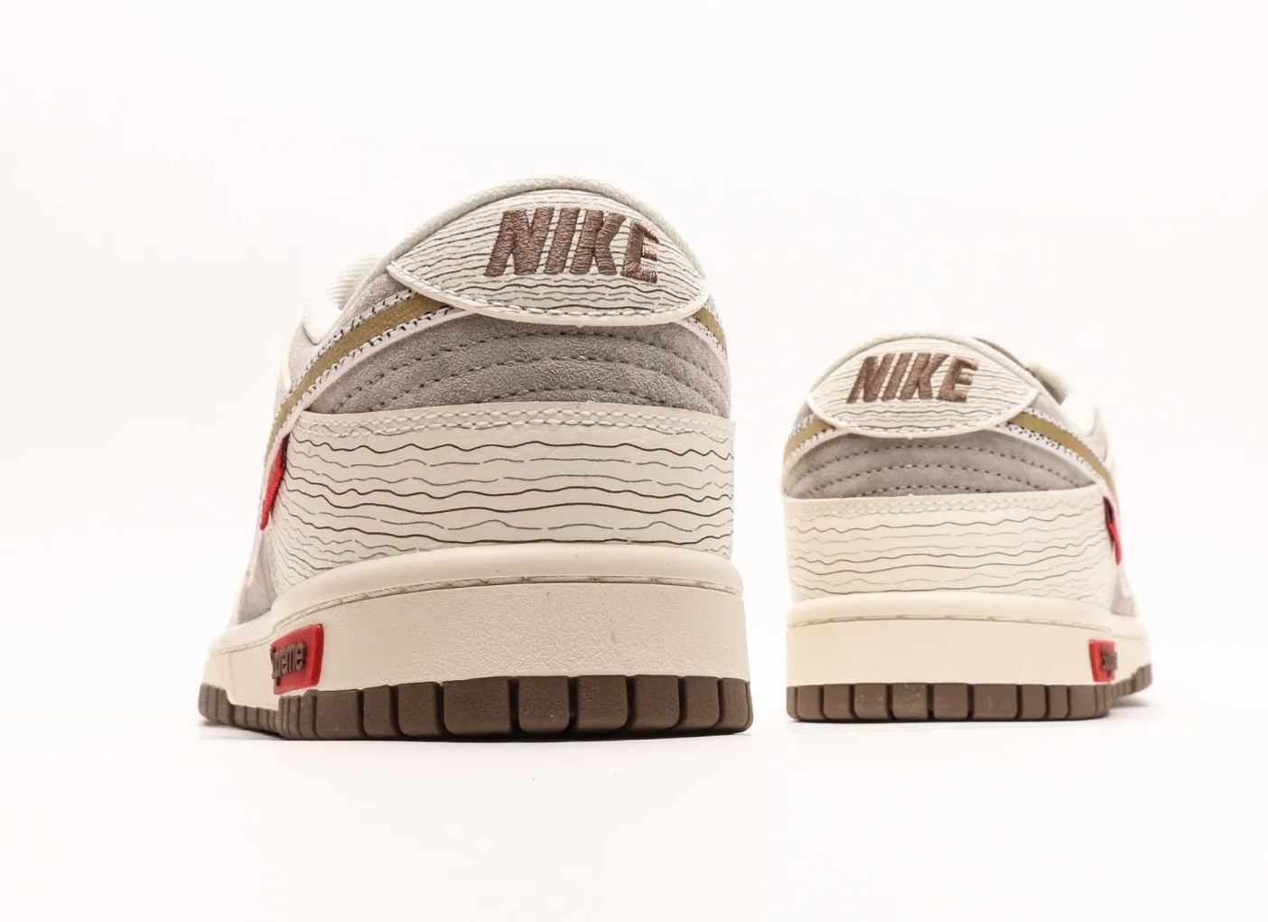 「コラボモデル」Supreme x Nike SB Dunk Low スニーカー