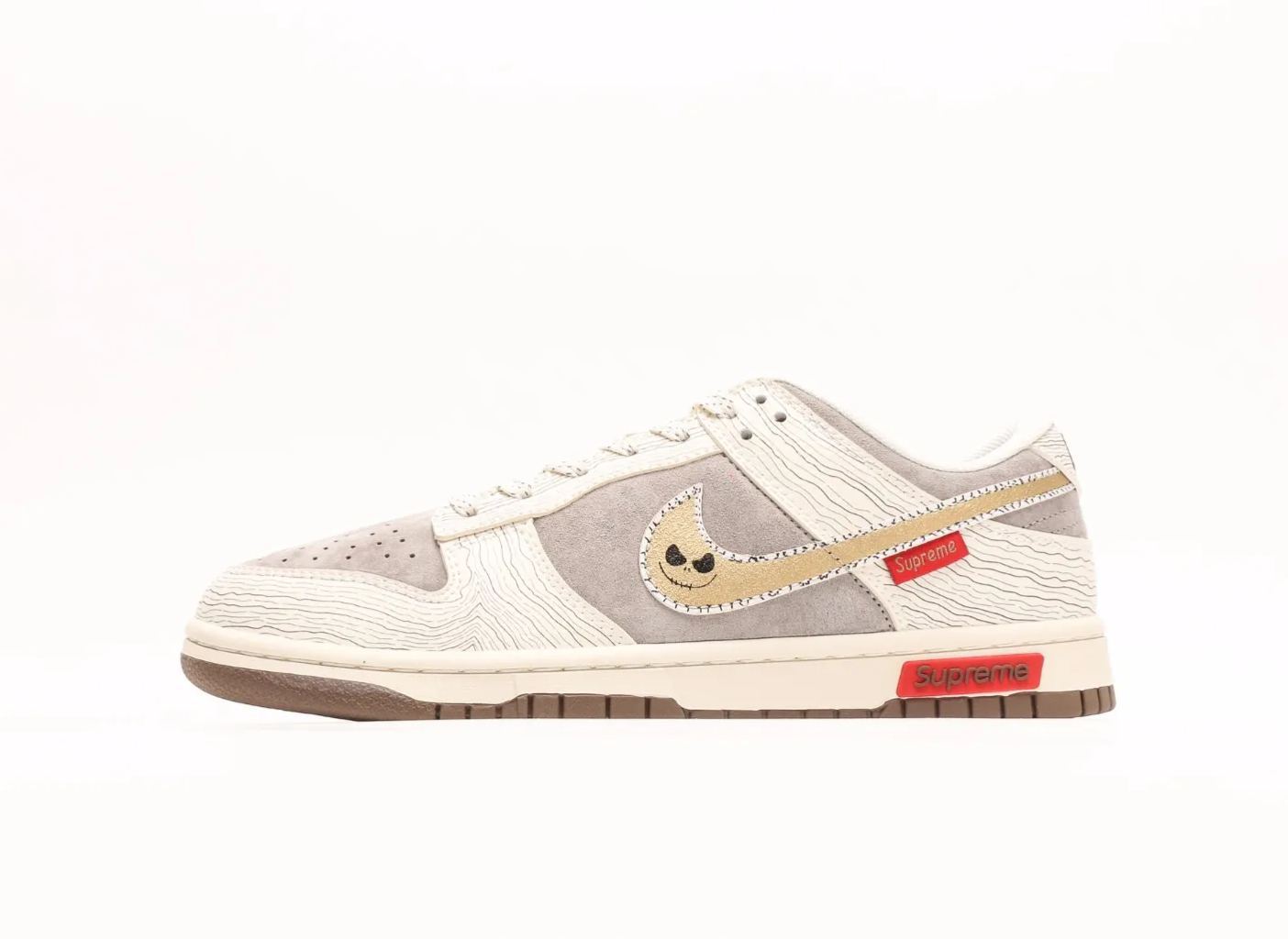 「コラボモデル」Supreme x Nike SB Dunk Low スニーカー