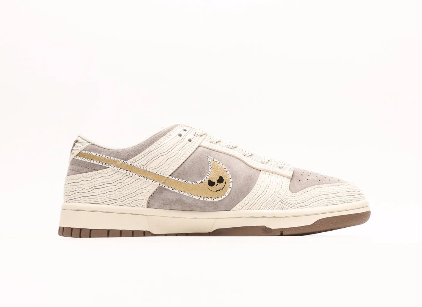 「コラボモデル」Supreme x Nike SB Dunk Low スニーカー