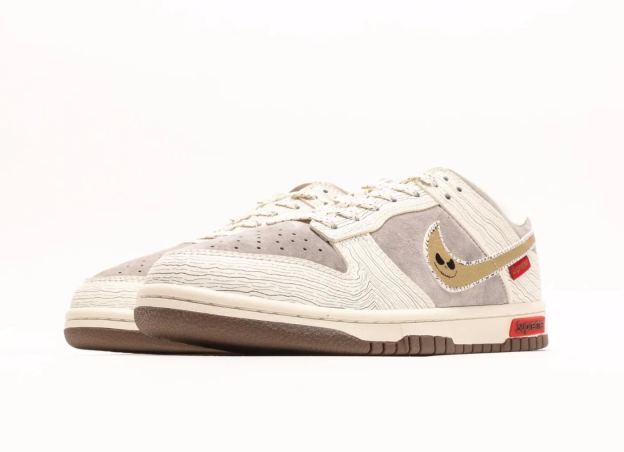 「コラボモデル」Supreme x Nike SB Dunk Low スニーカー